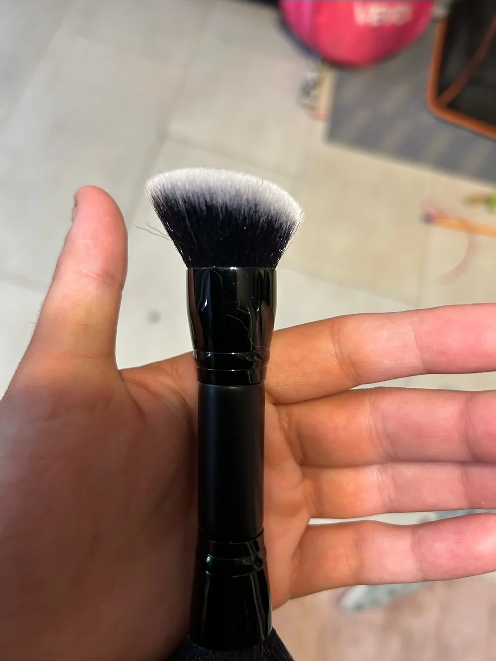 Dual-Ended Powder & Bronzer Brush — Black